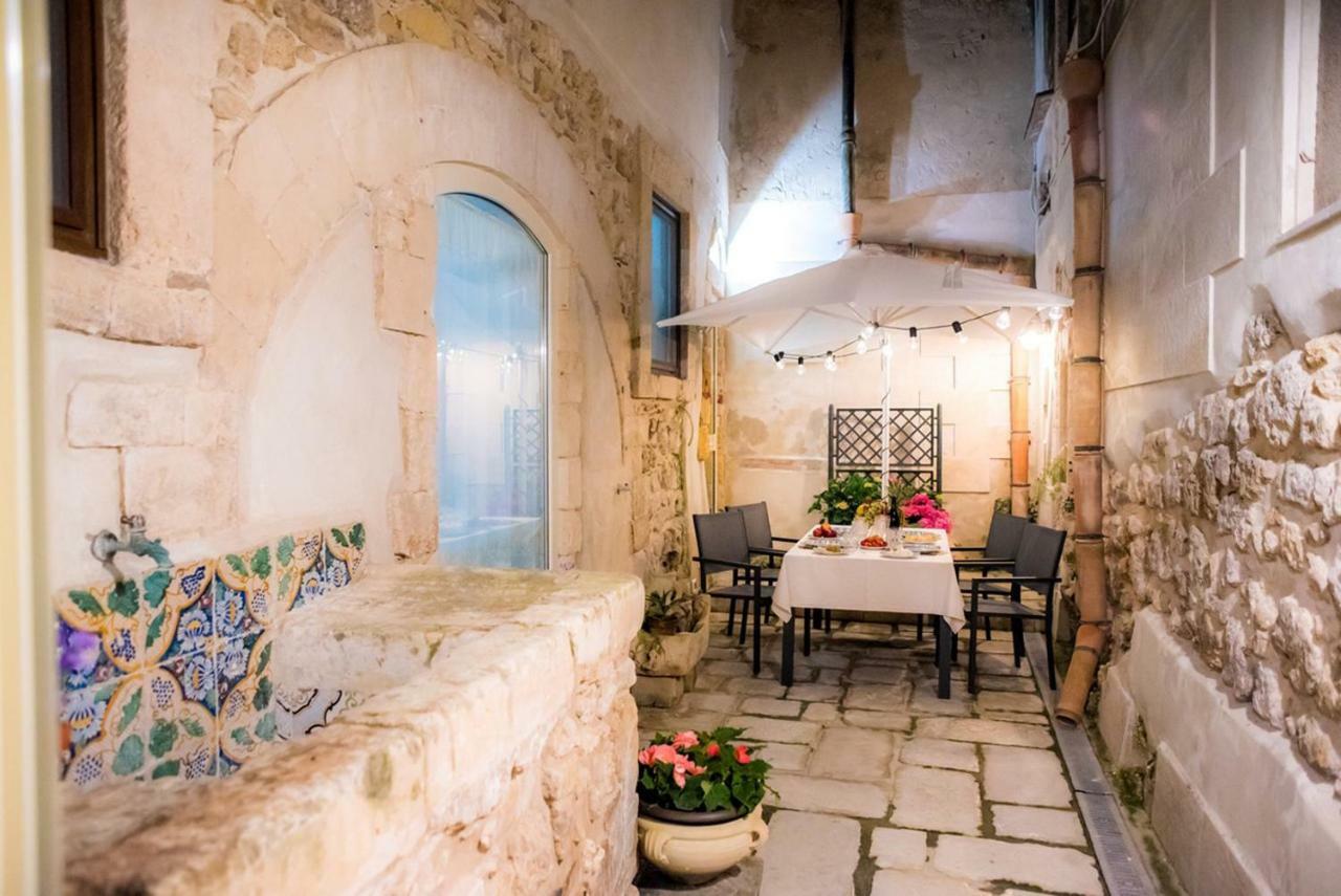 Ortigia Ancient House Lägenhet Syrakusa Exteriör bild