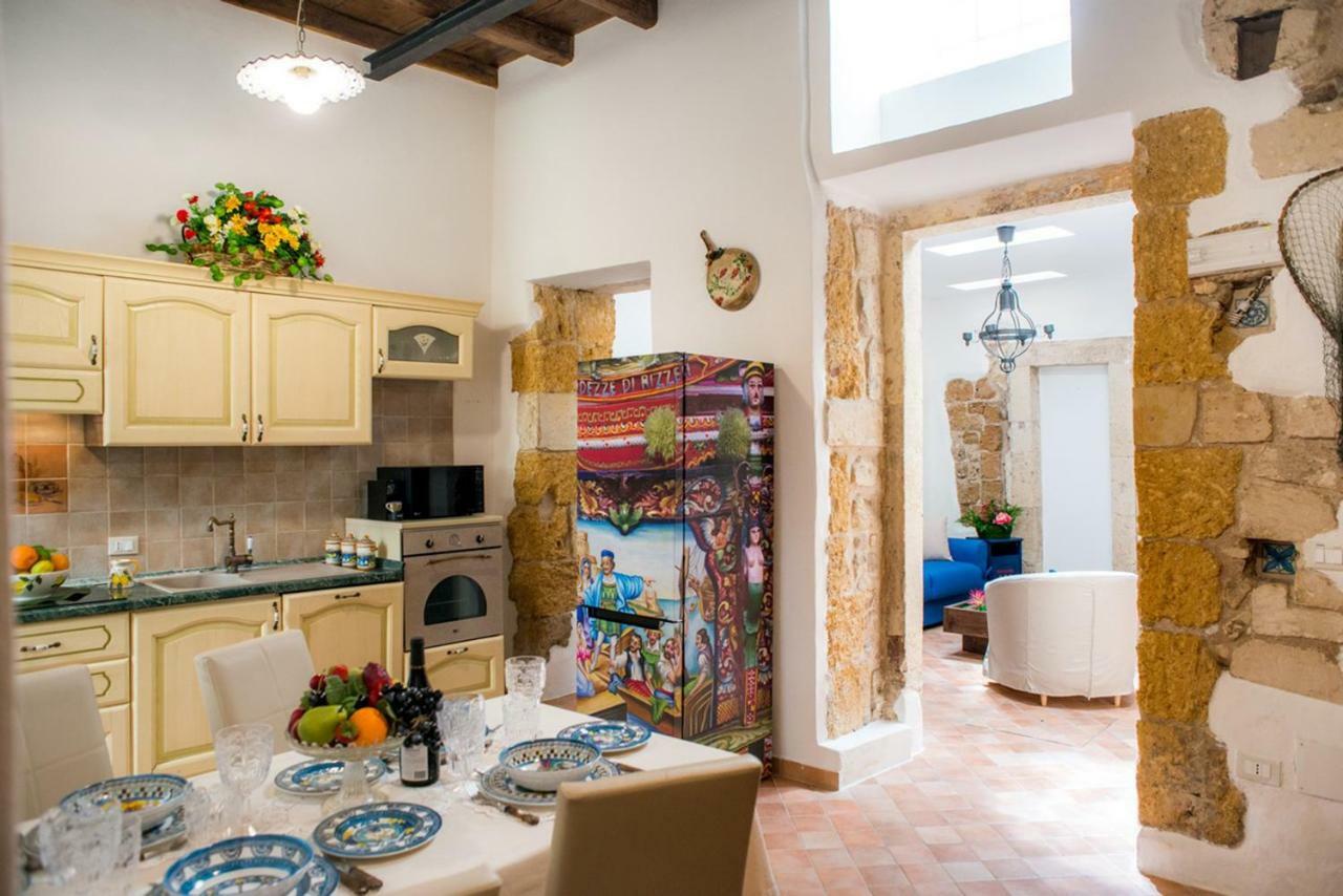 Ortigia Ancient House Lägenhet Syrakusa Exteriör bild