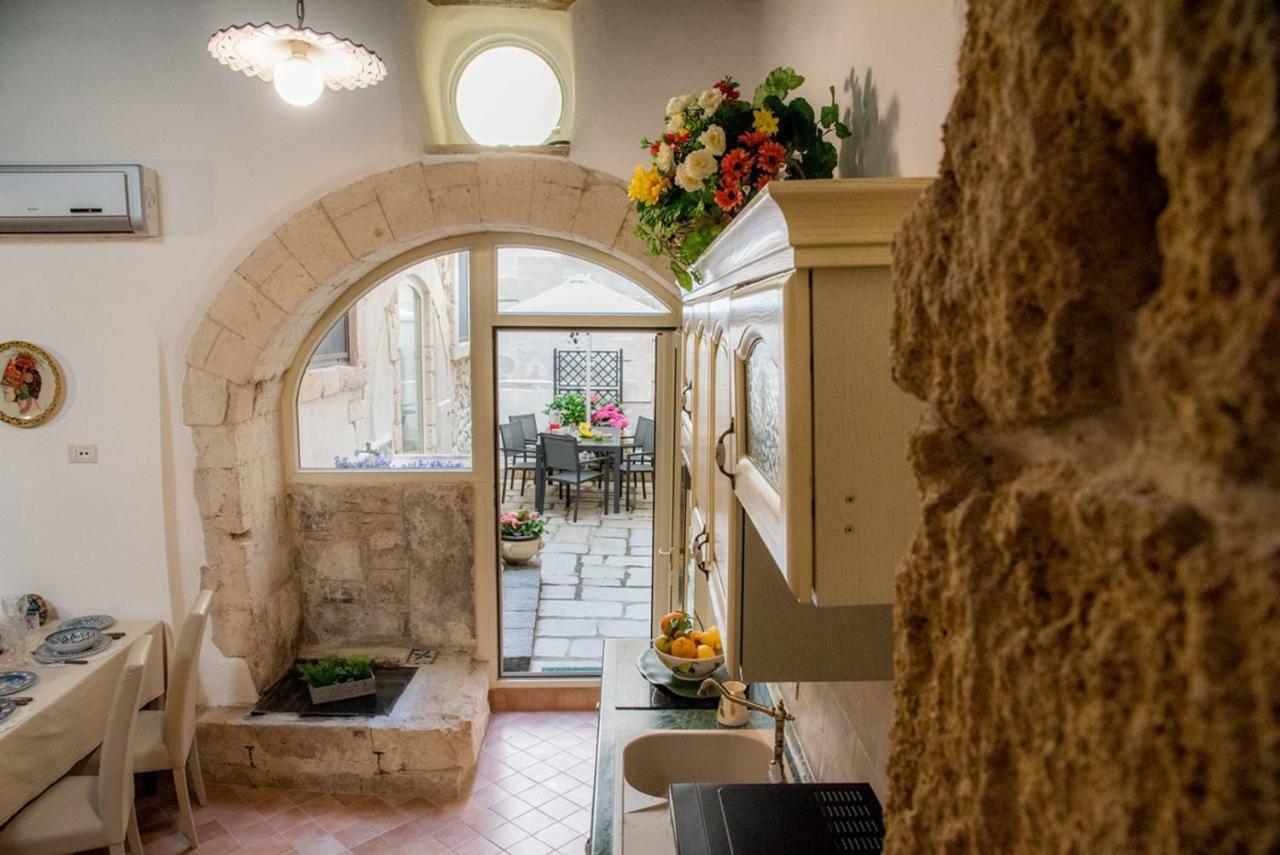 Ortigia Ancient House Lägenhet Syrakusa Exteriör bild