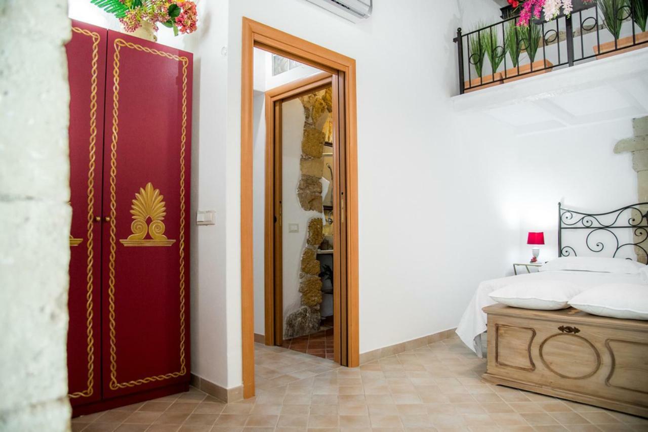 Ortigia Ancient House Lägenhet Syrakusa Exteriör bild