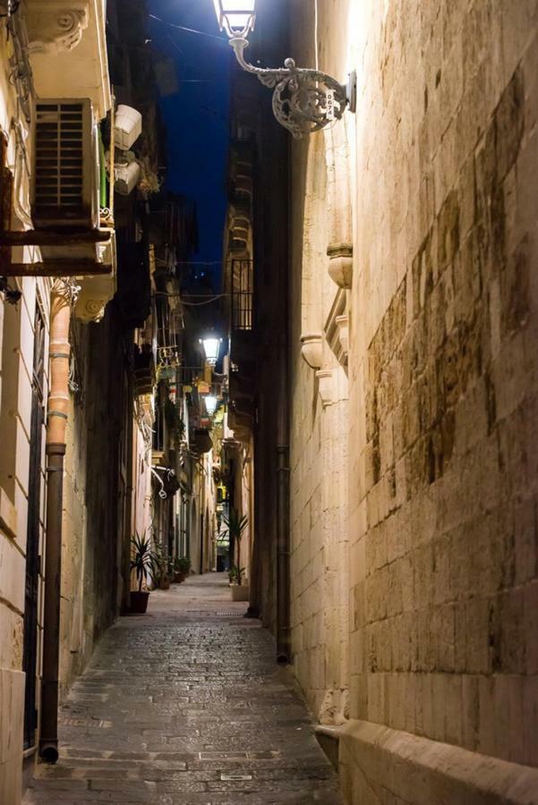 Ortigia Ancient House Lägenhet Syrakusa Exteriör bild